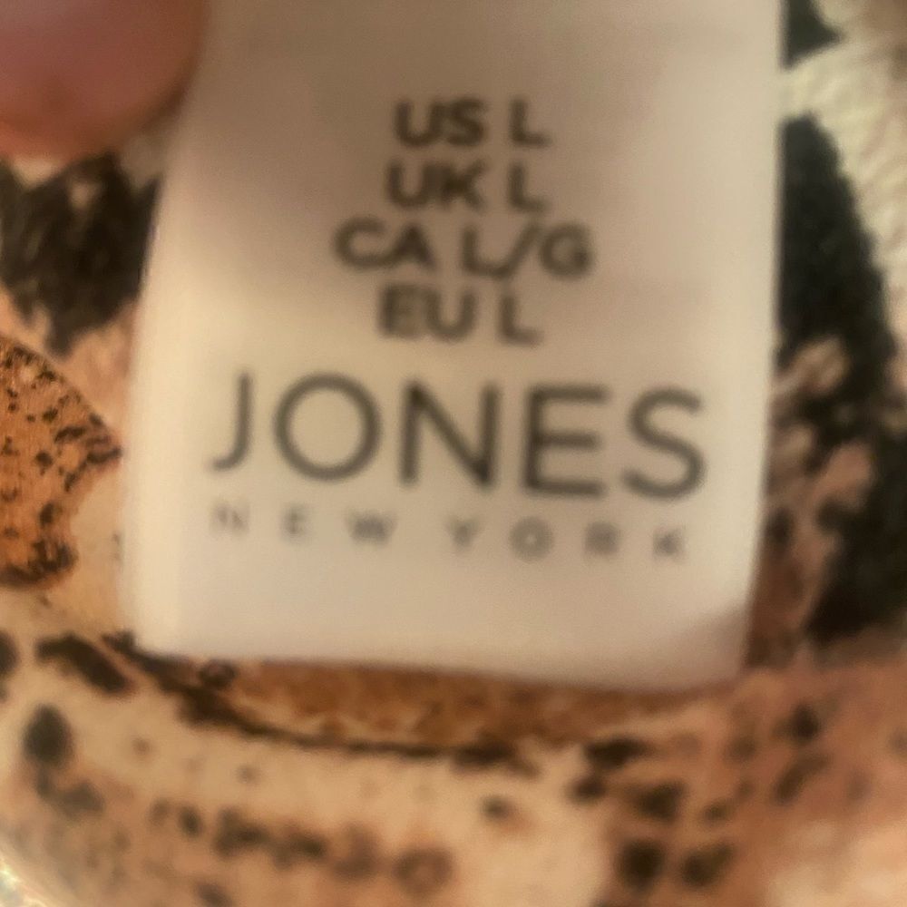 Jones New York Pastel Snake Pattern Button Down High Low Blouse - Picture 11 of 13